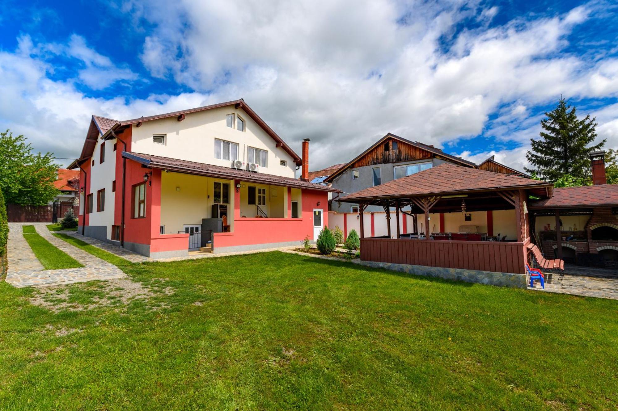 Hotel Casa Alex Călimăneşti Exterior foto